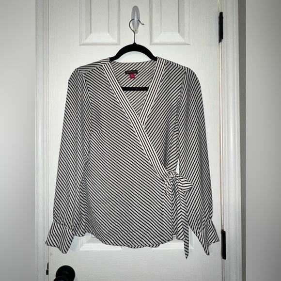 Vince Camuto Black and White Striped Long Sleeve Top - Picture 3 of 7